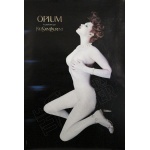 ysl-opium-femme-nue-allongee-w800px